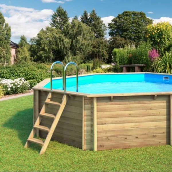 Piscina in legno fuori...