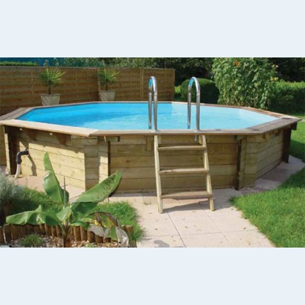 Piscina in legno fuori...