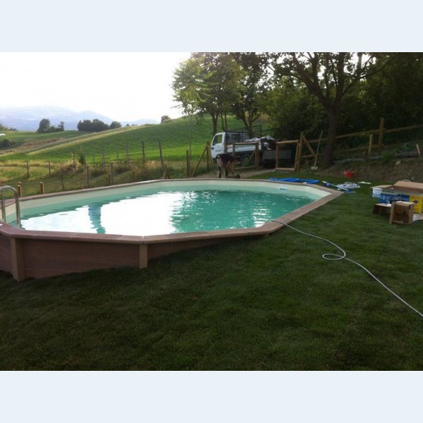 Piscina NATURALIS  in pietra ricostruita effetto legno decagonale allungata 7,75 x 4,72